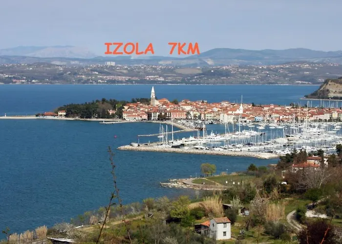 Floating House Sea Queen