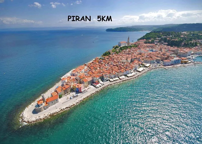 別荘 Floating House Sea Queen