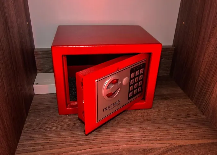 Floating House Sea Queen *